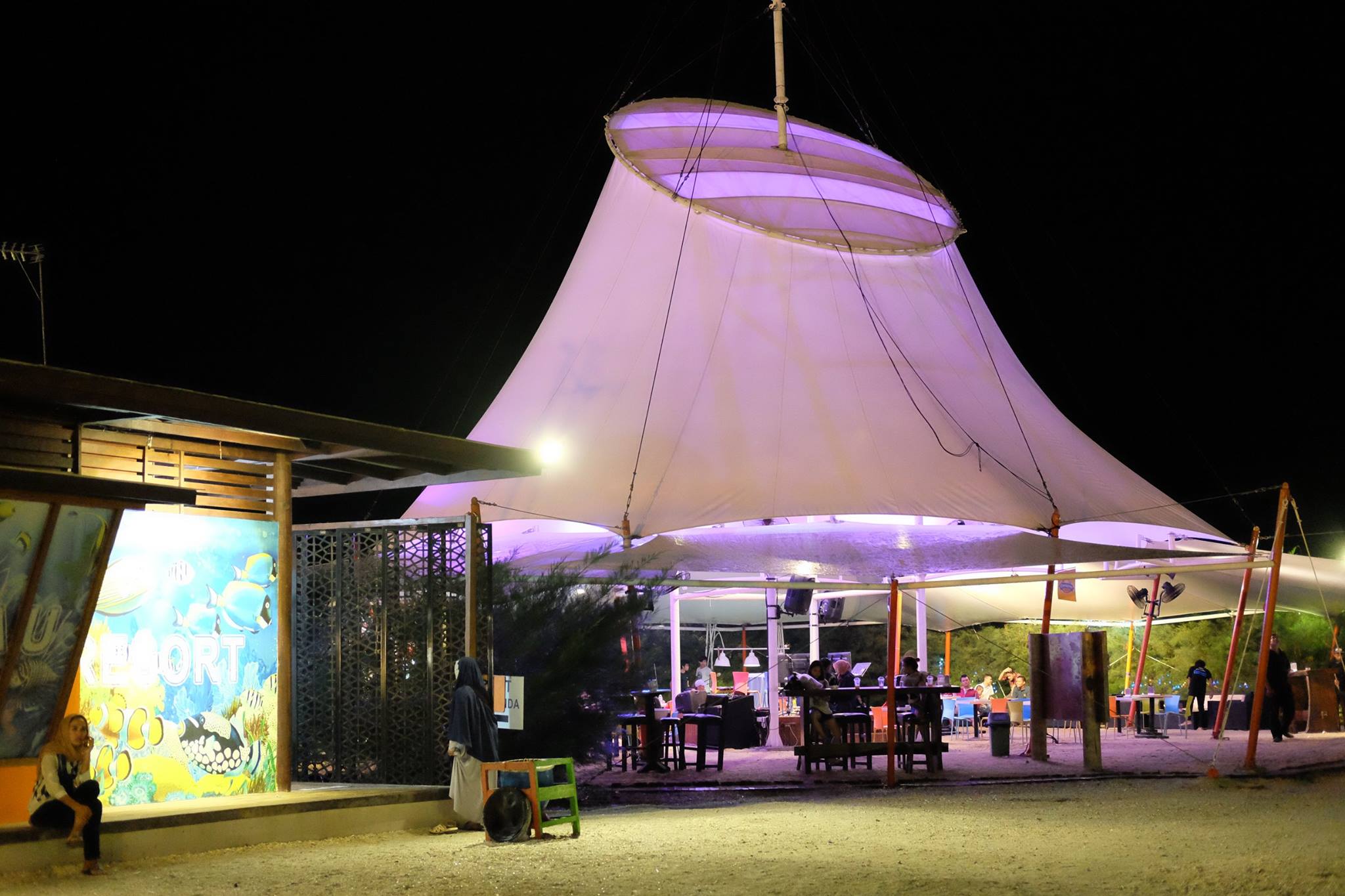 cafe-beejay-bakau-resort-probolinggo