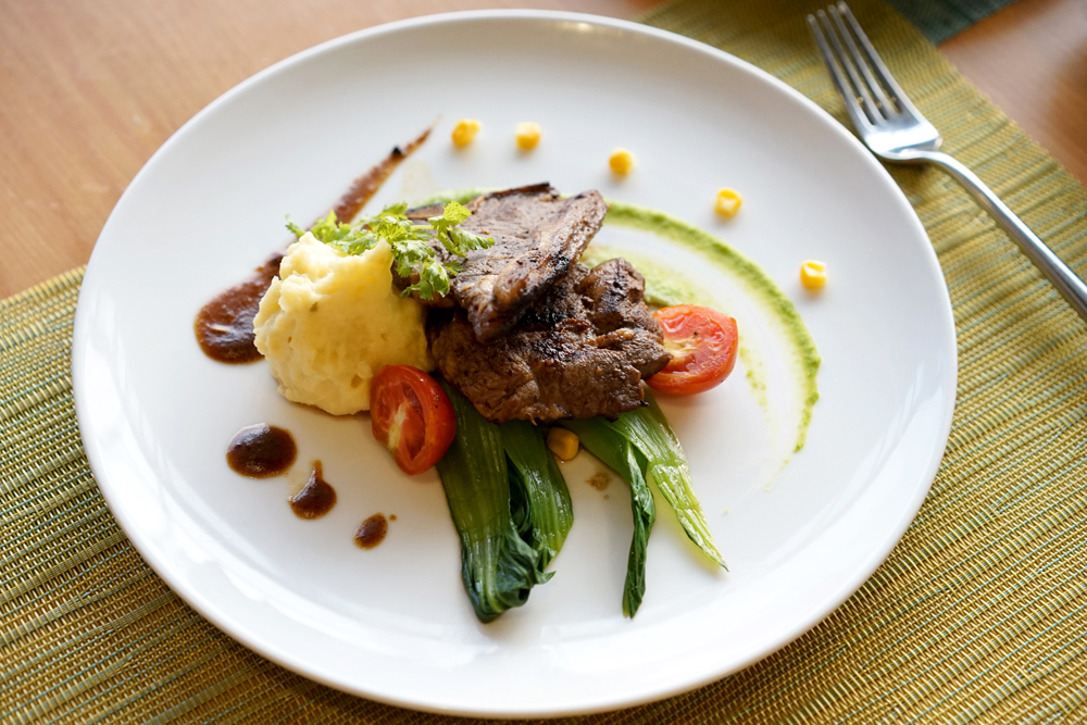 Hotel Ibis Style Surabaya - Streats Restaurant - Tenderloin Steak